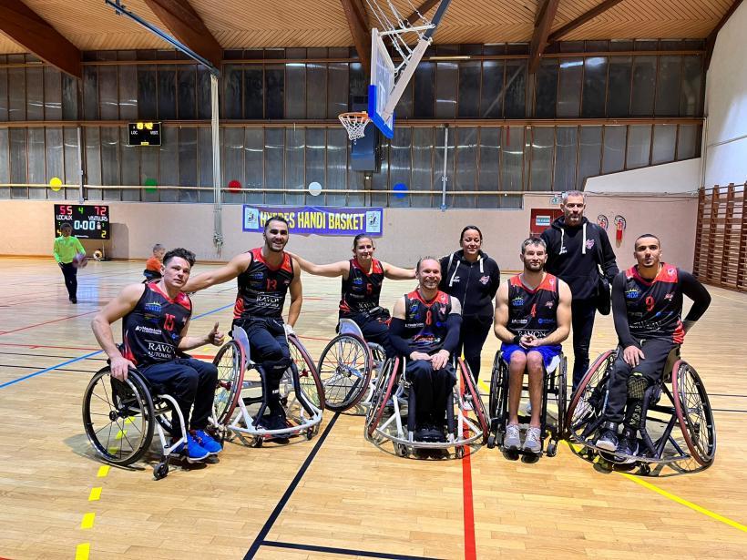 Basket Fauteuil : Les Aigles Du Velay Solides Leaders à Hyères